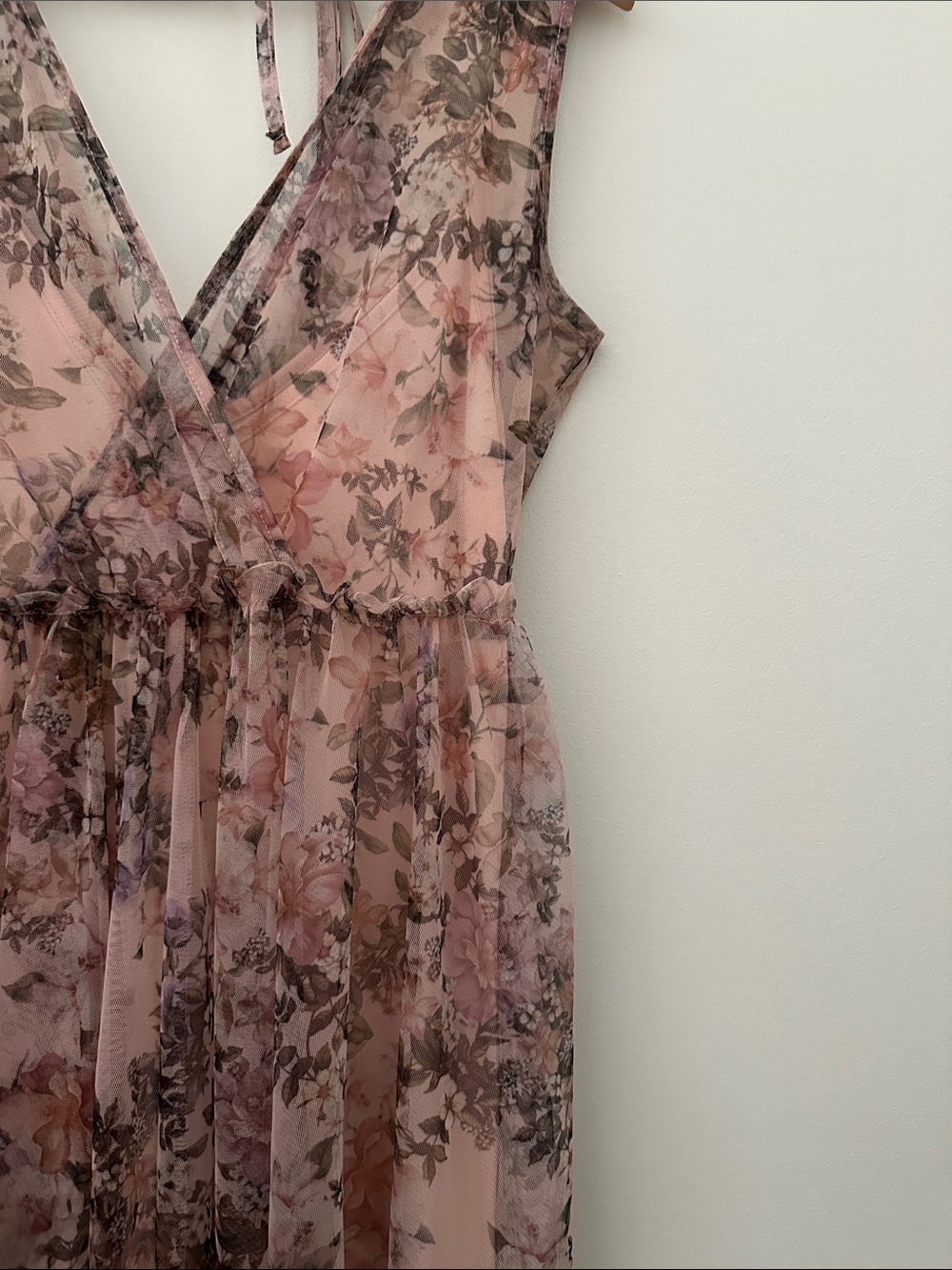 Soft Pink Floral V-Neck Midi Dress